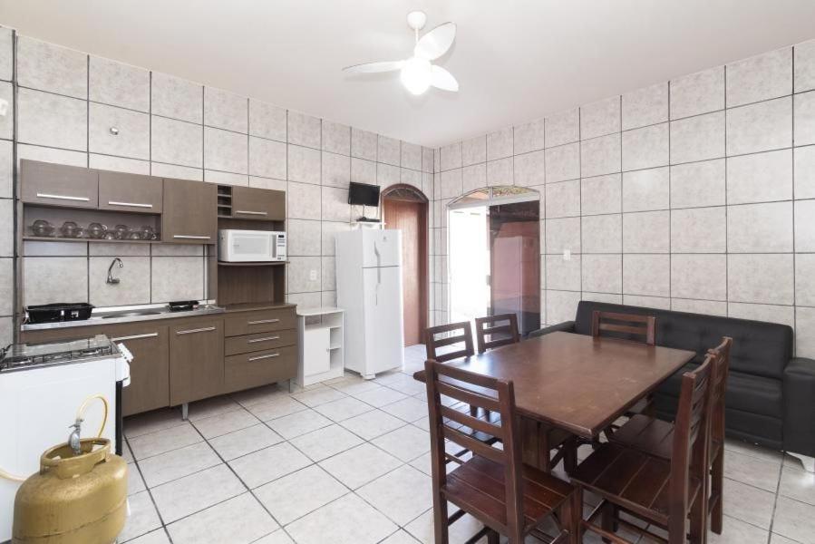 Ferienwohnung Residencial Ipe Amarelo Bombinhas Exterior foto